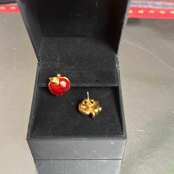 - Vintage 1990’s Avon Apple Earrings, super cute, heavy/durable. - Picture 5 of 5
